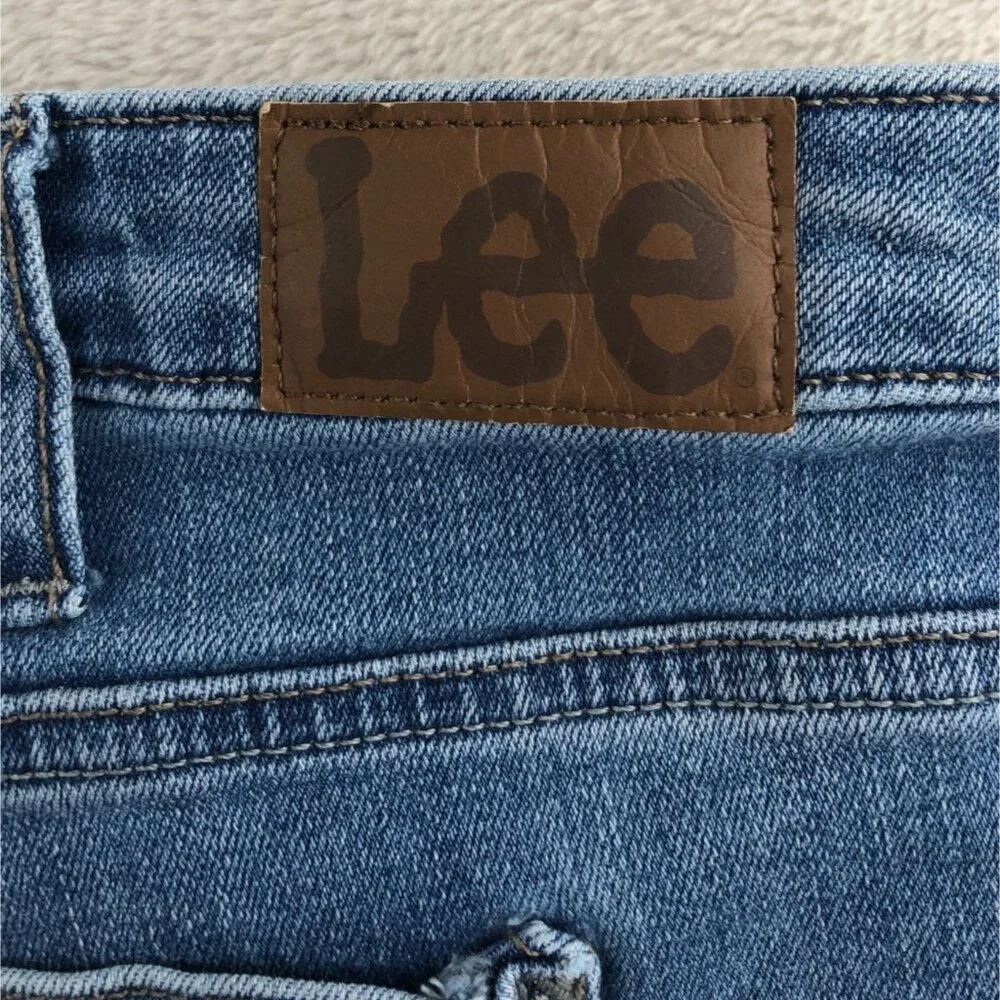 Lee crafted from